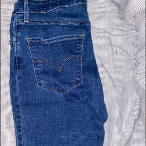 Levi’s High Rise Skinny Jeans